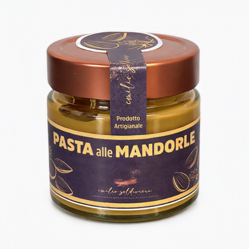Pasta di mandorle